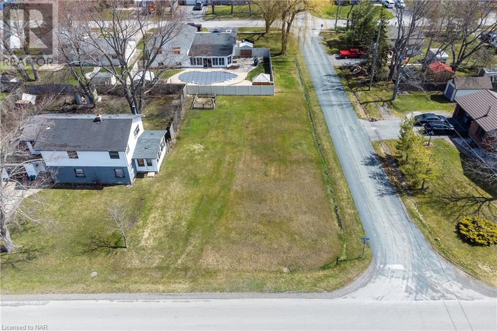 689 Buffalo Road N, Fort Erie, Ontario  L2A 5H1 - Photo 2 - 40399124
