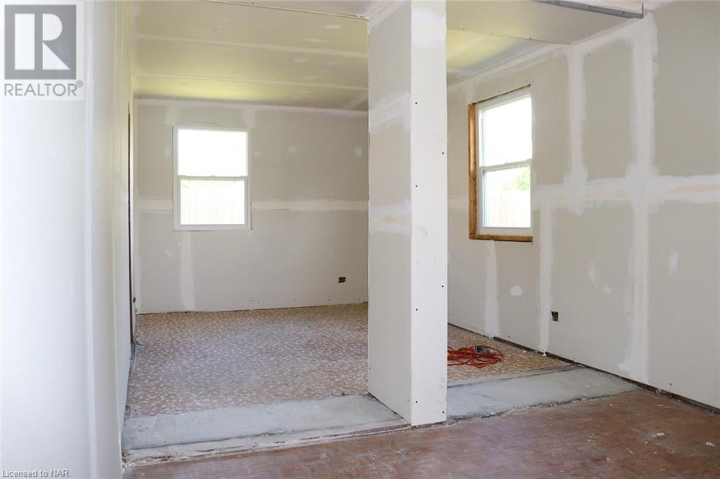 1408 Dominion Road, Fort Erie, Ontario  L2A 1J7 - Photo 20 - 40398042