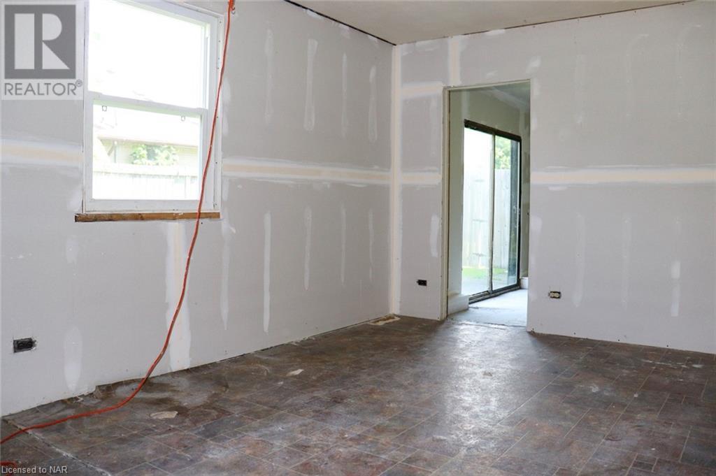 1408 Dominion Road, Fort Erie, Ontario  L2A 1J7 - Photo 23 - 40398042