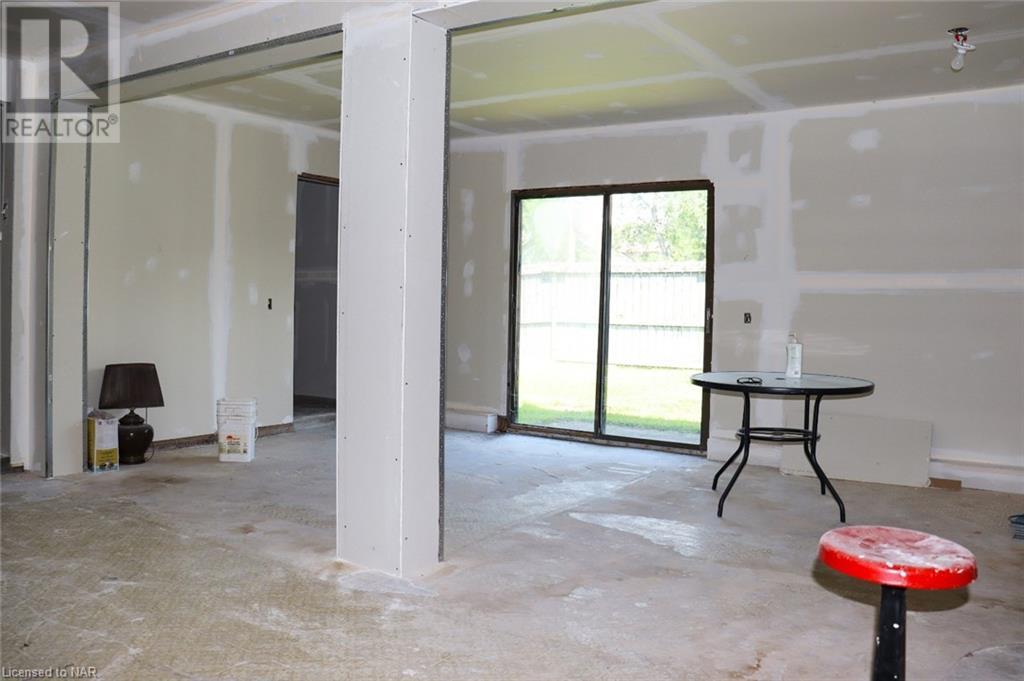 1408 Dominion Road, Fort Erie, Ontario  L2A 1J7 - Photo 24 - 40398042
