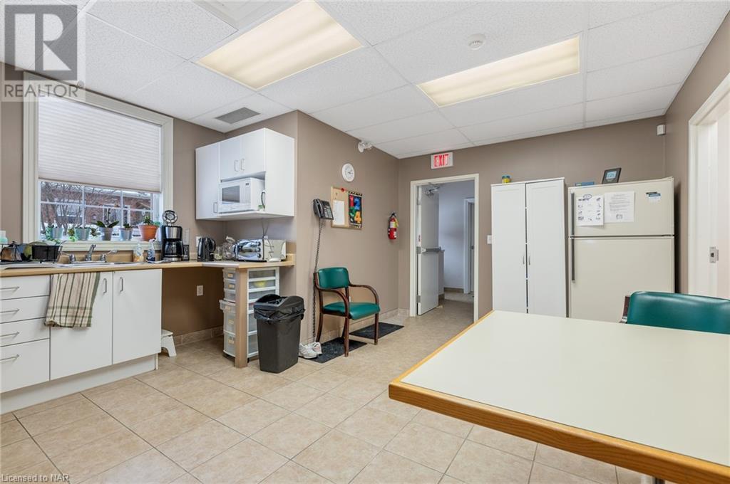 340 Elgin Street, Port Colborne, Ontario  L3K 6G9 - Photo 12 - 40416648