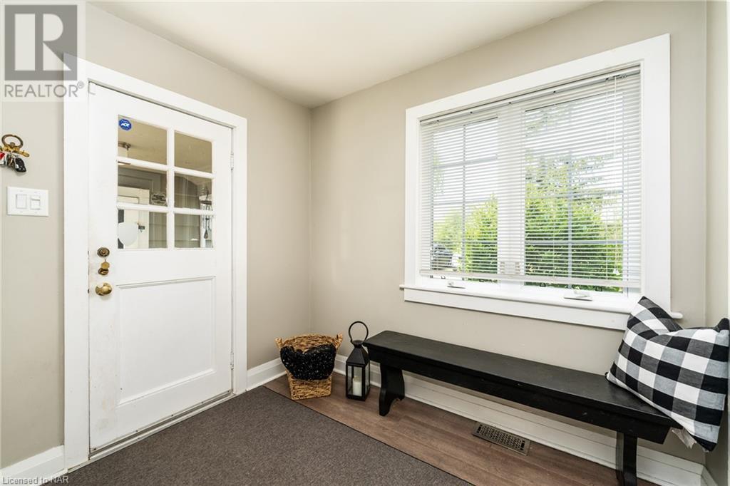 3281 Niagara Parkway, Fort Erie, Ontario  L2A 5M4 - Photo 3 - 40419037