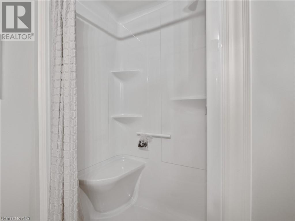 33 Austin Drive, Welland, Ontario  L3B 5N8 - Photo 21 - 40446750