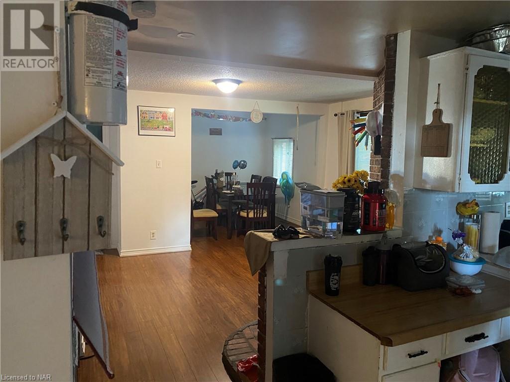 27 Fitzgerald Street, St. Catharines, Ontario  L2R 4B4 - Photo 12 - 40447367