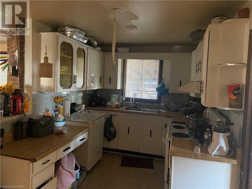 27 Fitzgerald Street, St. Catharines, Ontario  L2R 4B4 - Photo 13 - 40447367
