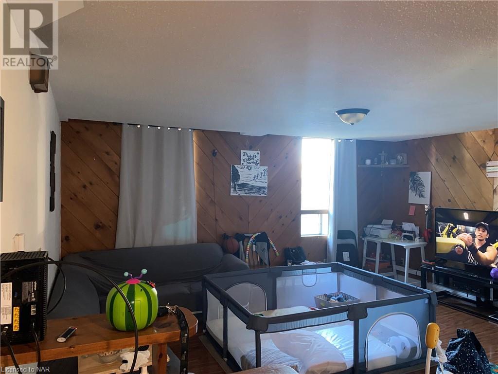 27 Fitzgerald Street, St. Catharines, Ontario  L2R 4B4 - Photo 14 - 40447367