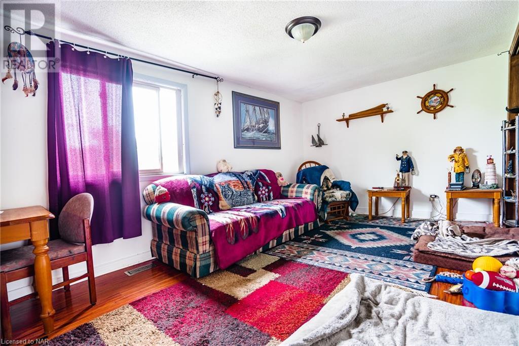 27 Fitzgerald Street, St. Catharines, Ontario  L2R 4B4 - Photo 6 - 40447367