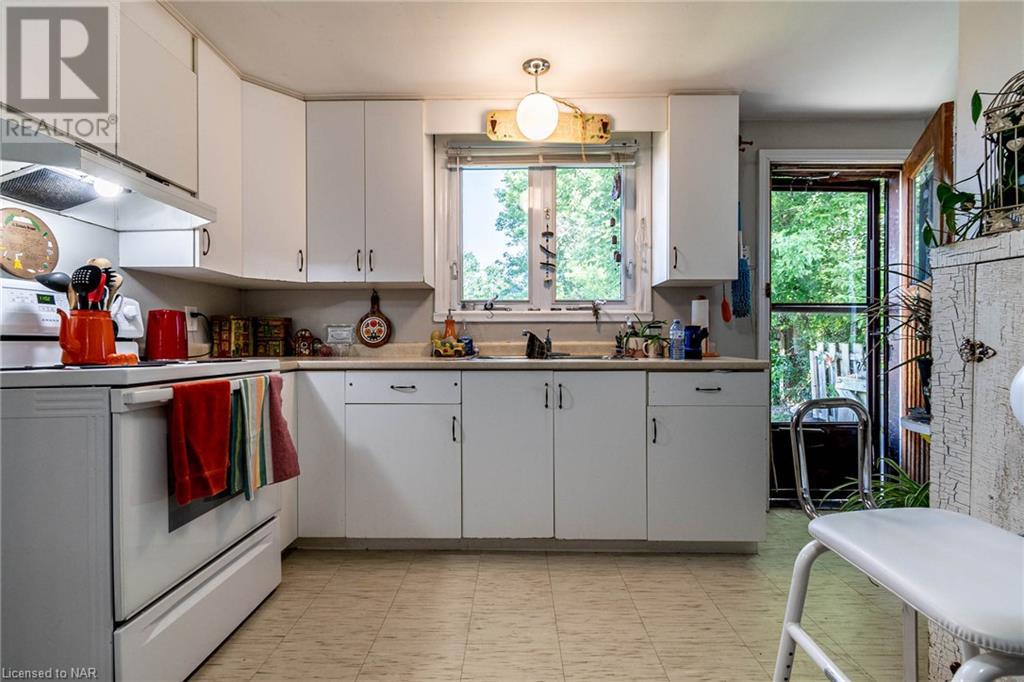 184 Lincoln Street, Welland, Ontario  L3B 4M7 - Photo 11 - 40447681