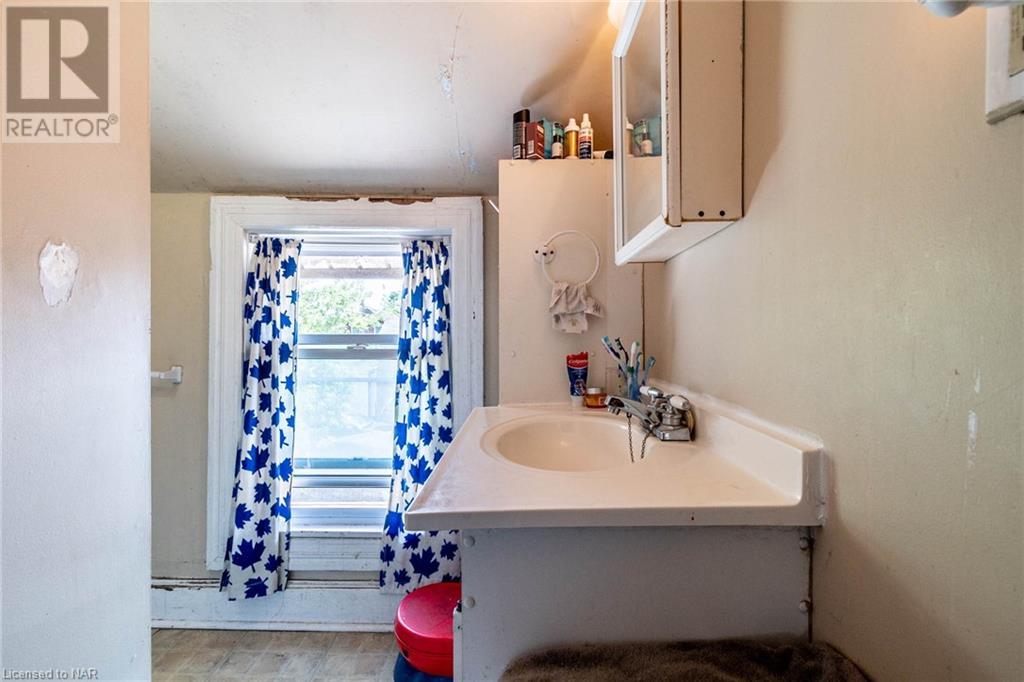 184 Lincoln Street, Welland, Ontario  L3B 4M7 - Photo 37 - 40447681