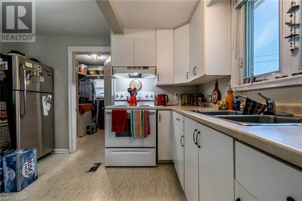 184 Lincoln Street, Welland, Ontario  L3B 4M7 - Photo 8 - 40447681