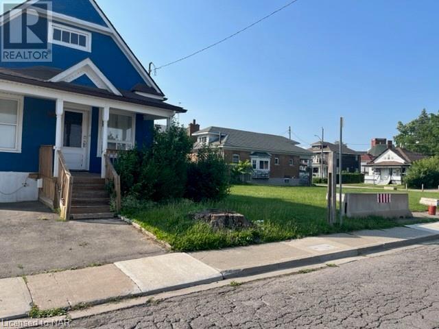 5561-5565 Ellen Avenue, Niagara Falls, Ontario  L2G 3P5 - Photo 4 - 40450563