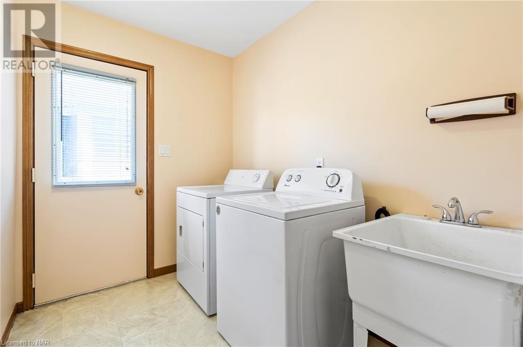 337 Barrick Road, Port Colborne, Ontario  L3K 4B6 - Photo 16 - 40453760