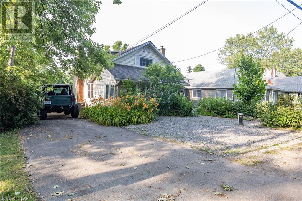 10558 Lakeshore Road W, Port Colborne, Ontario  L3K 5V4 - Photo 2 - 40452551