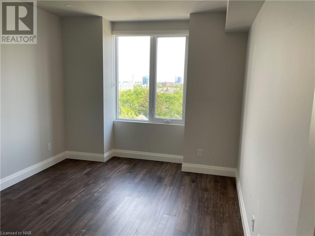 5698 Main Street Unit# 703, Niagara Falls, Ontario  L2G 5Z4 - Photo 5 - 40453668