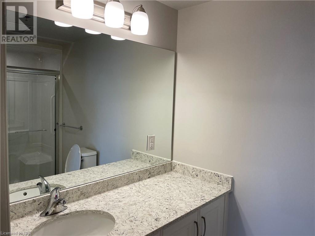 5698 Main Street Unit# 703, Niagara Falls, Ontario  L2G 5Z4 - Photo 8 - 40453668