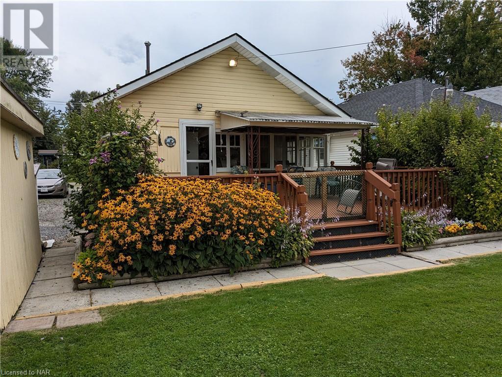 258 Beechwood Avenue, Fort Erie, Ontario  L0S 1B0 - Photo 3 - 40455514