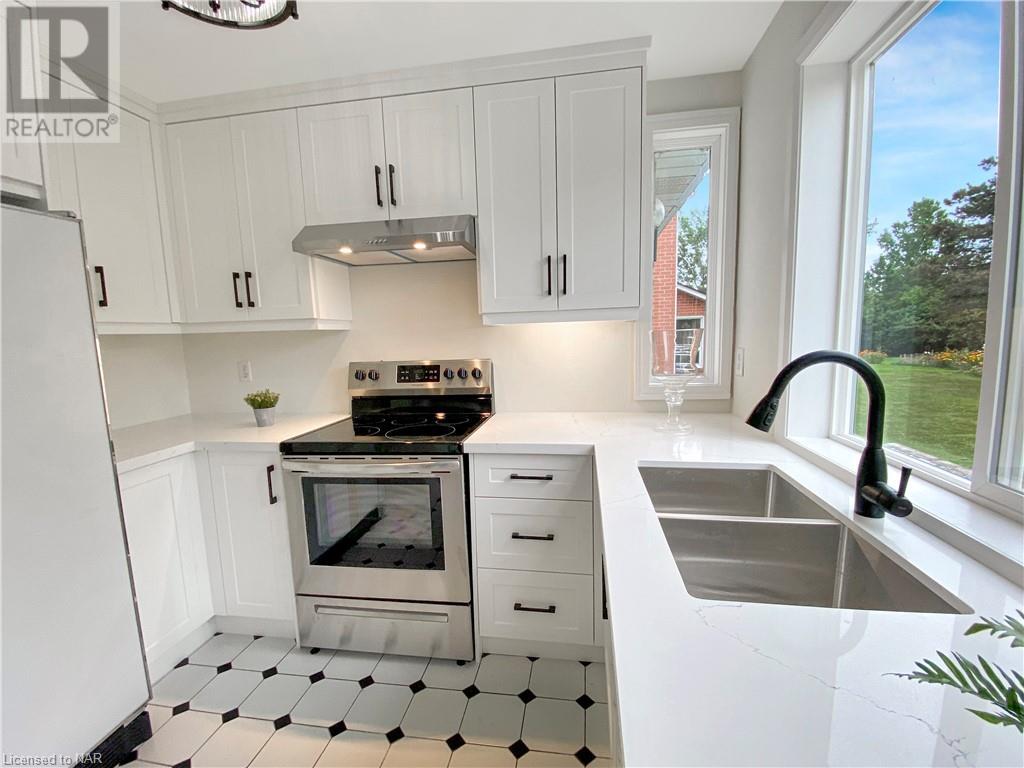 995 Concession Road, Fort Erie, Ontario  L2A 6B5 - Photo 12 - 40452980