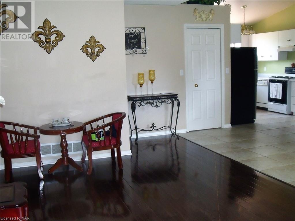 976 Colette Road, Fort Erie, Ontario  L2A 6G9 - Photo 9 - 40461538