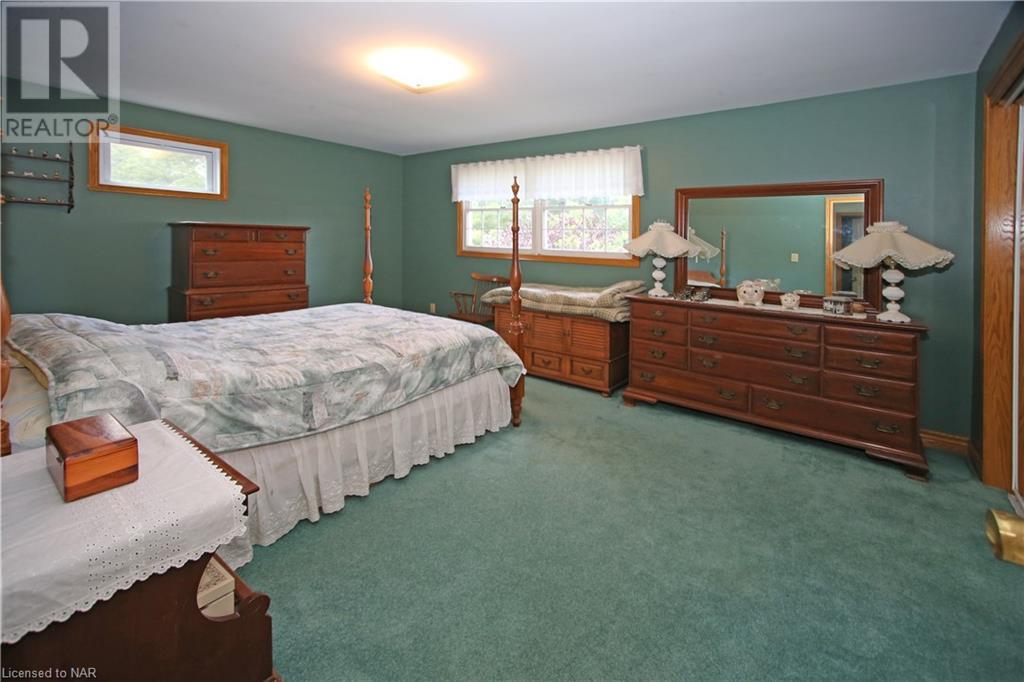 826 Parkdale Avenue, Fort Erie, Ontario  L2A 5B6 - Photo 31 - 40461162