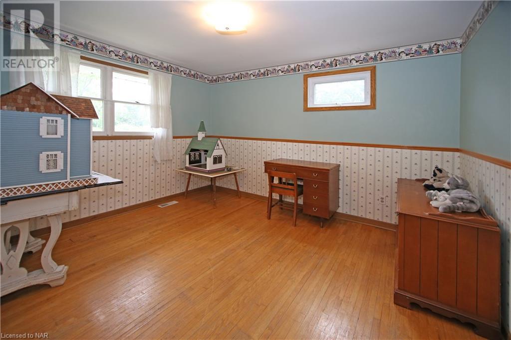 826 Parkdale Avenue, Fort Erie, Ontario  L2A 5B6 - Photo 32 - 40461162
