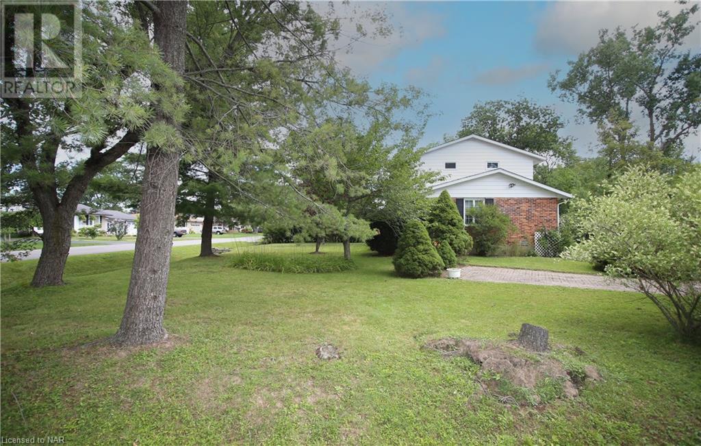 826 Parkdale Avenue, Fort Erie, Ontario  L2A 5B6 - Photo 4 - 40461162