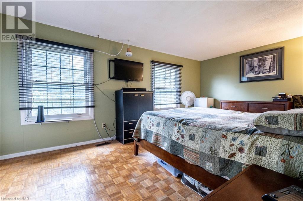 4207 Briarwood Avenue, Niagara Falls, Ontario  L2E 6Z1 - Photo 11 - 40468046
