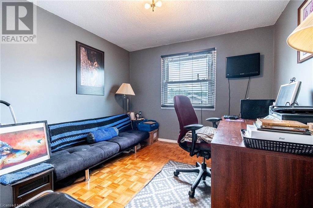 4207 Briarwood Avenue, Niagara Falls, Ontario  L2E 6Z1 - Photo 14 - 40468046