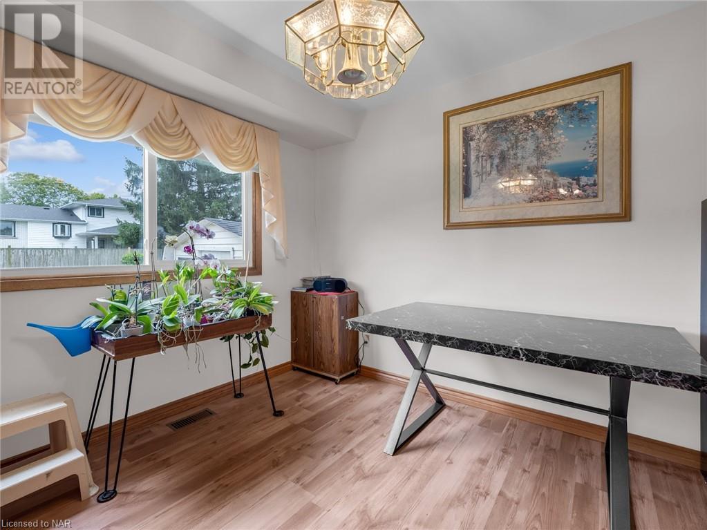 21 Mccoll Drive, Welland, Ontario  L3C 3L6 - Photo 6 - 40469537