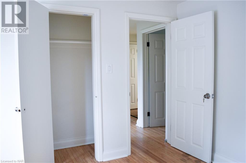 2 Thorndale Avenue, St. Catharines, Ontario  L2R 6A3 - Photo 11 - 40467925
