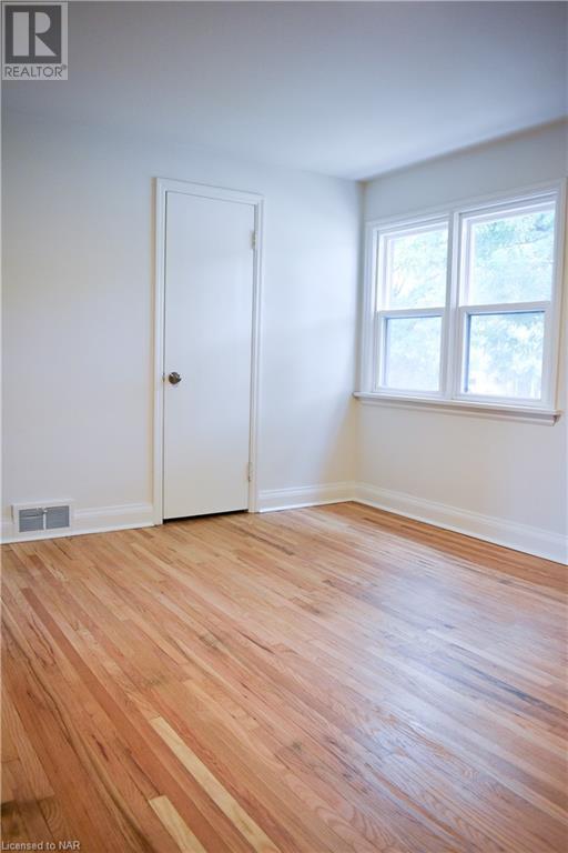 2 Thorndale Avenue, St. Catharines, Ontario  L2R 6A3 - Photo 13 - 40467925