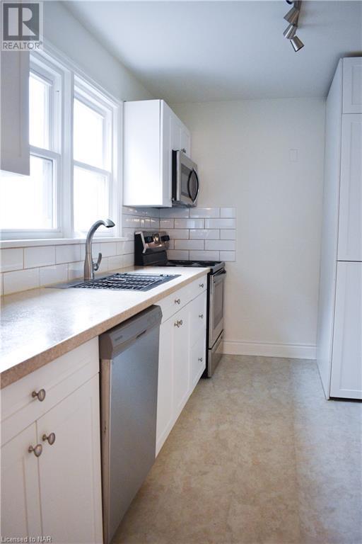 2 Thorndale Avenue, St. Catharines, Ontario  L2R 6A3 - Photo 22 - 40467925