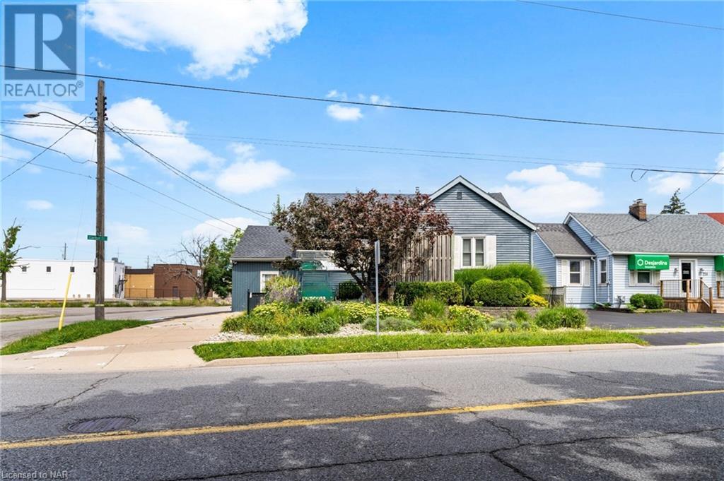 249 Carlton Street, St. Catharines, Ontario  L2N 1B6 - Photo 2 - 40470333