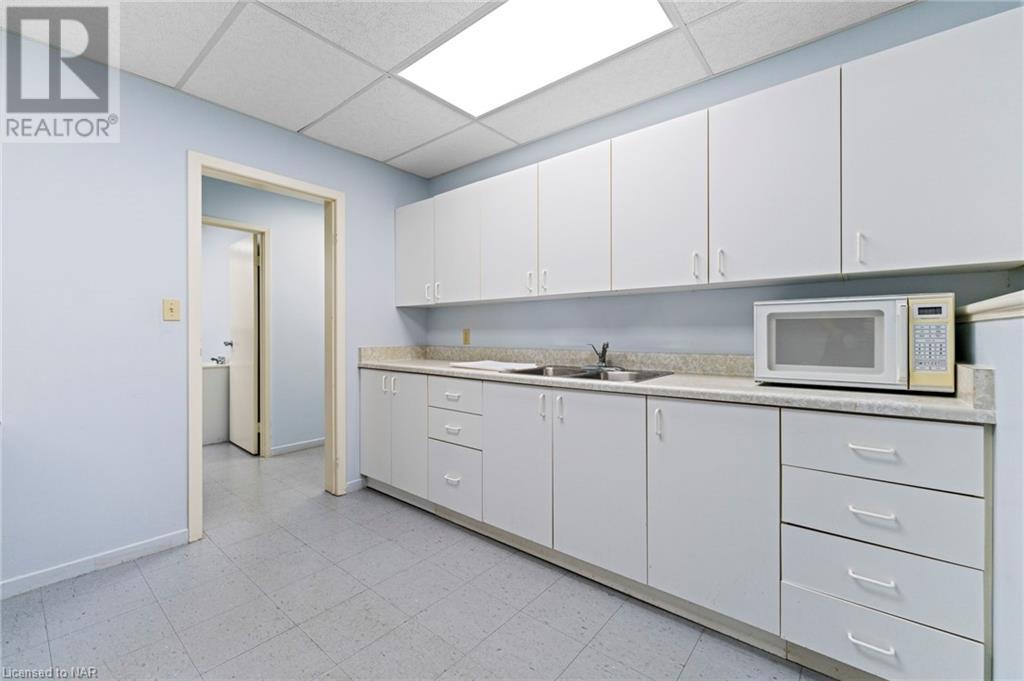 249 Carlton Street, St. Catharines, Ontario  L2N 1B6 - Photo 29 - 40470333