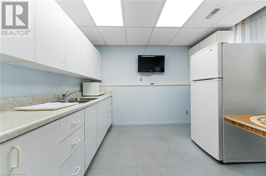 249 Carlton Street, St. Catharines, Ontario  L2N 1B6 - Photo 30 - 40470333