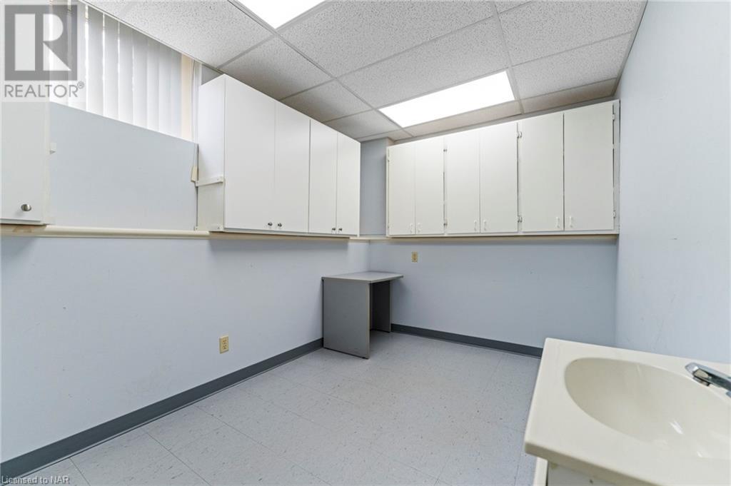 249 Carlton Street, St. Catharines, Ontario  L2N 1B6 - Photo 33 - 40470333