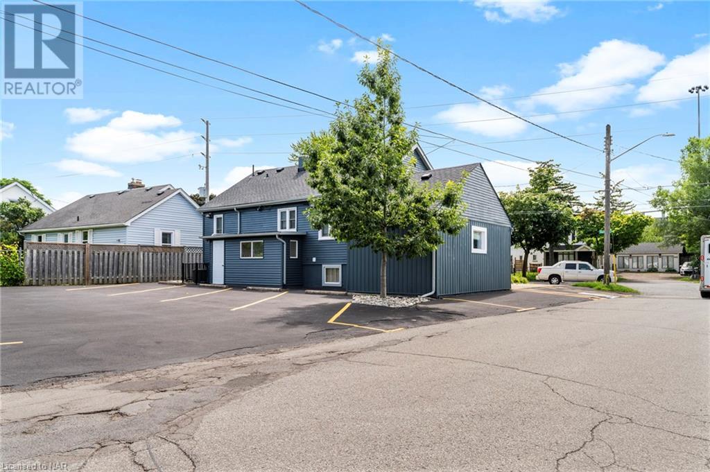 249 Carlton Street, St. Catharines, Ontario  L2N 1B6 - Photo 4 - 40470333