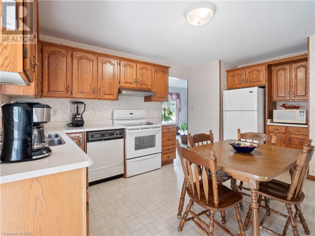 7353 Lakewood Crescent, Niagara Falls, Ontario  L2G 7T1 - Photo 5 - 40469993