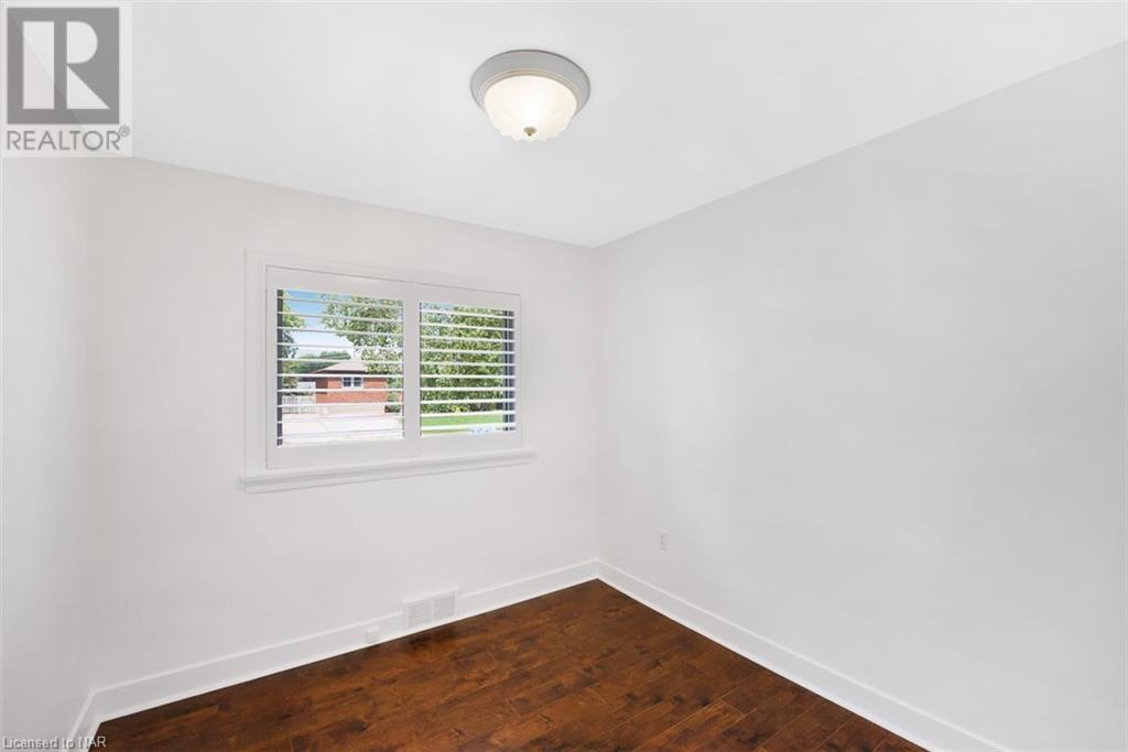 5880 Atlas Street, Niagara Falls, Ontario  L2J 1S8 - Photo 12 - 40450468