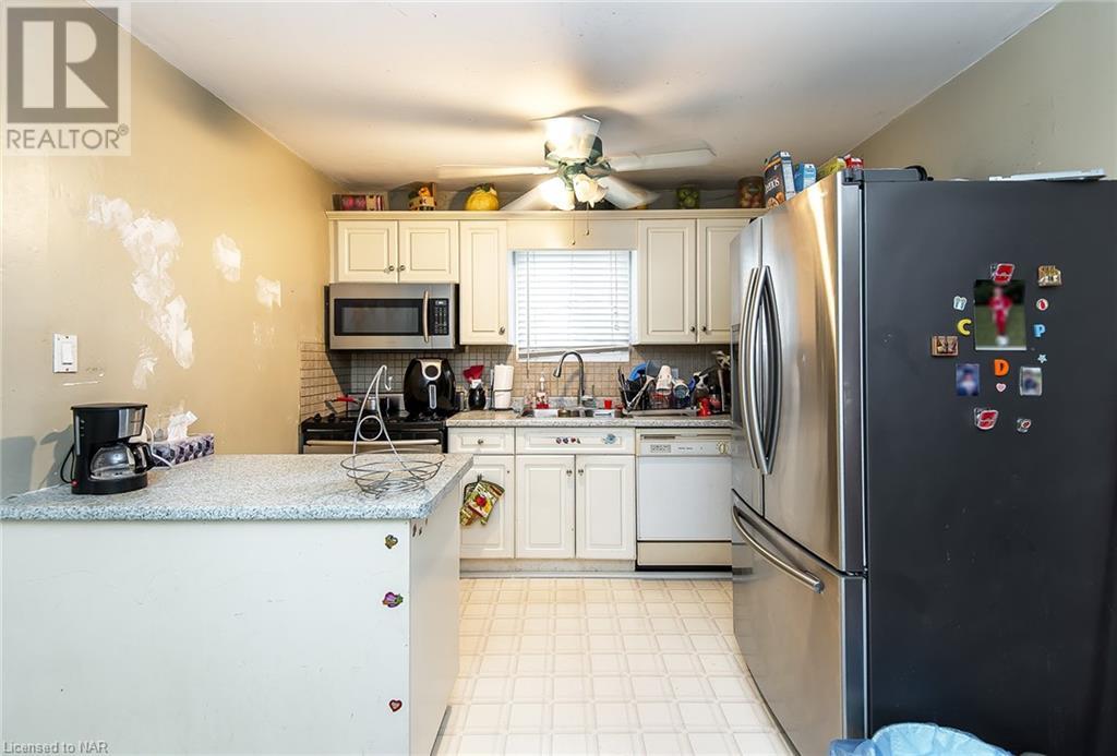 25-27 Gadsby Avenue, Welland, Ontario  L3C 1A8 - Photo 38 - 40471178