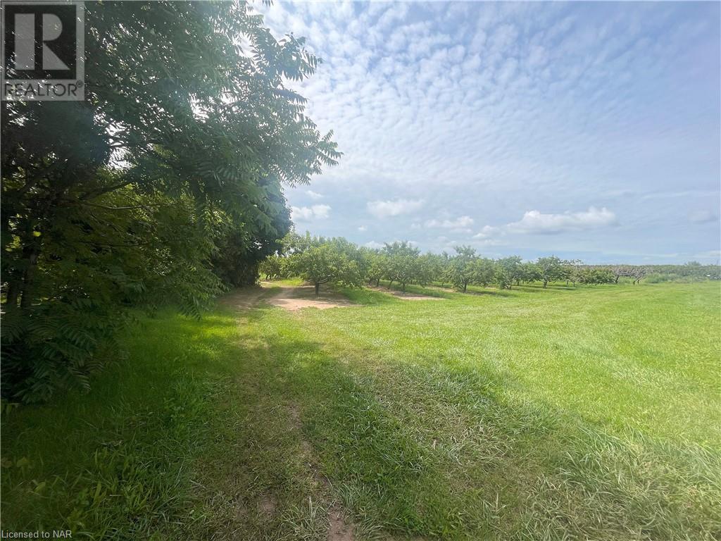 258 Lakeshore Road, Niagara-On-The-Lake, Ontario  L0S 1J0 - Photo 5 - 40468156