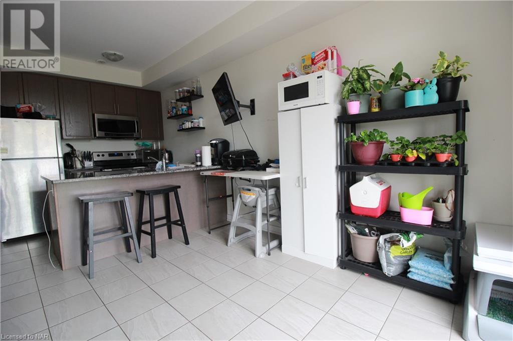 590 North Service Road Unit# 25, Hamilton, Ontario  L8E 0K5 - Photo 6 - 40471157
