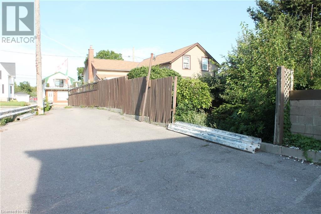 11 Towpath Rd Street, Thorold, Ontario  L2V 2P5 - Photo 3 - 40471682