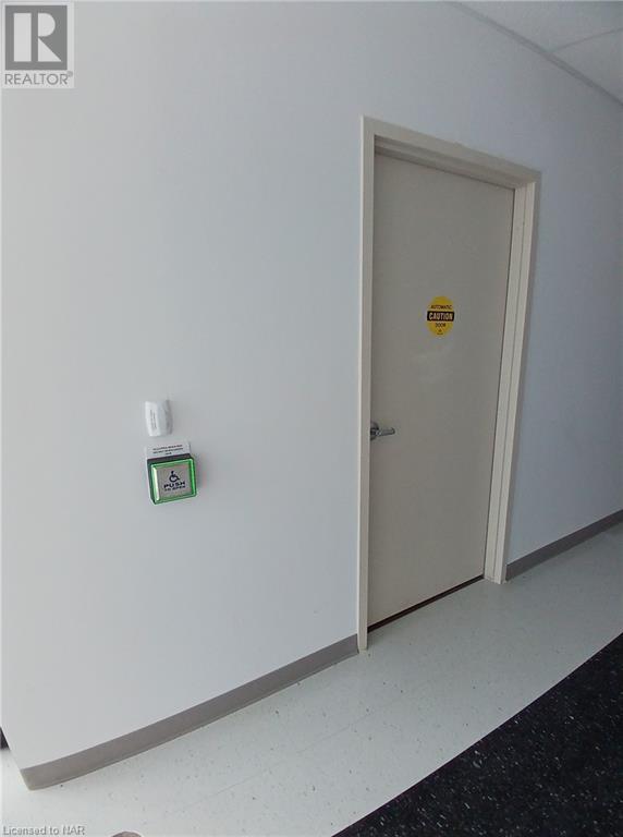 3430 Schmon Parkway Unit# B, Thorold, Ontario  L2V 4Y6 - Photo 13 - 40465735