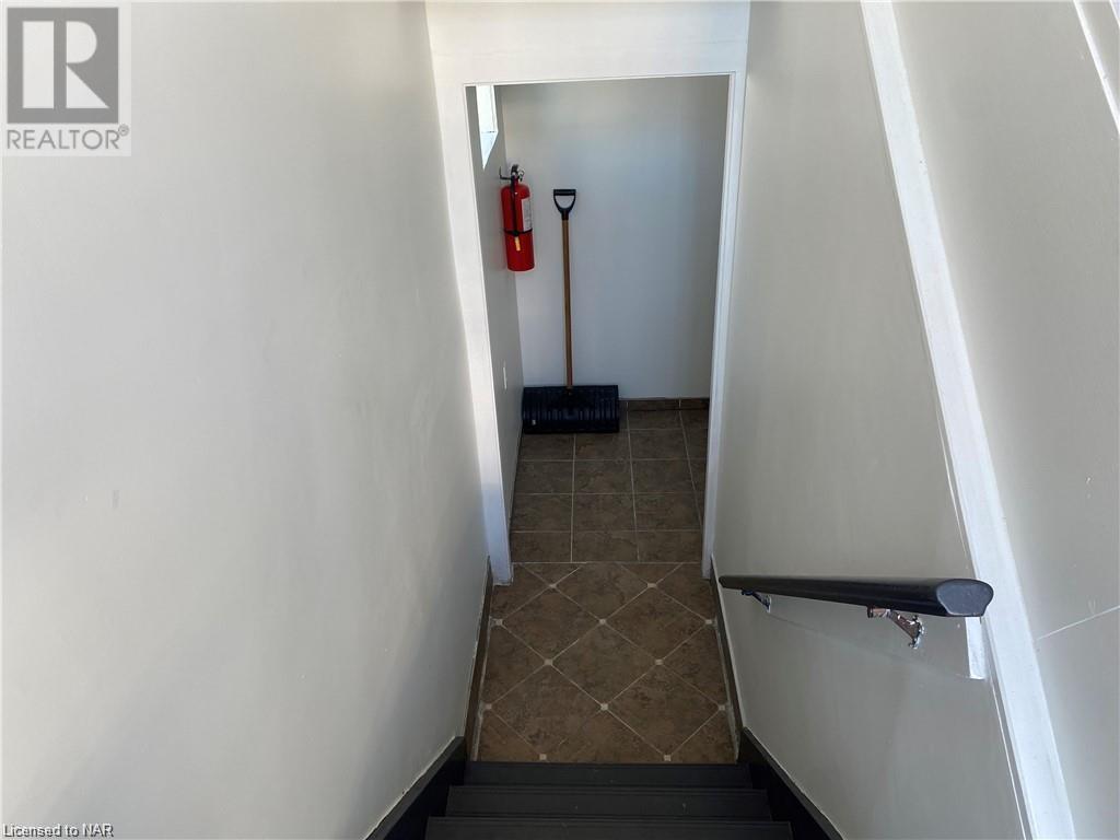 57 Division Street, Welland, Ontario  L3B 3Z5 - Photo 5 - 40474790