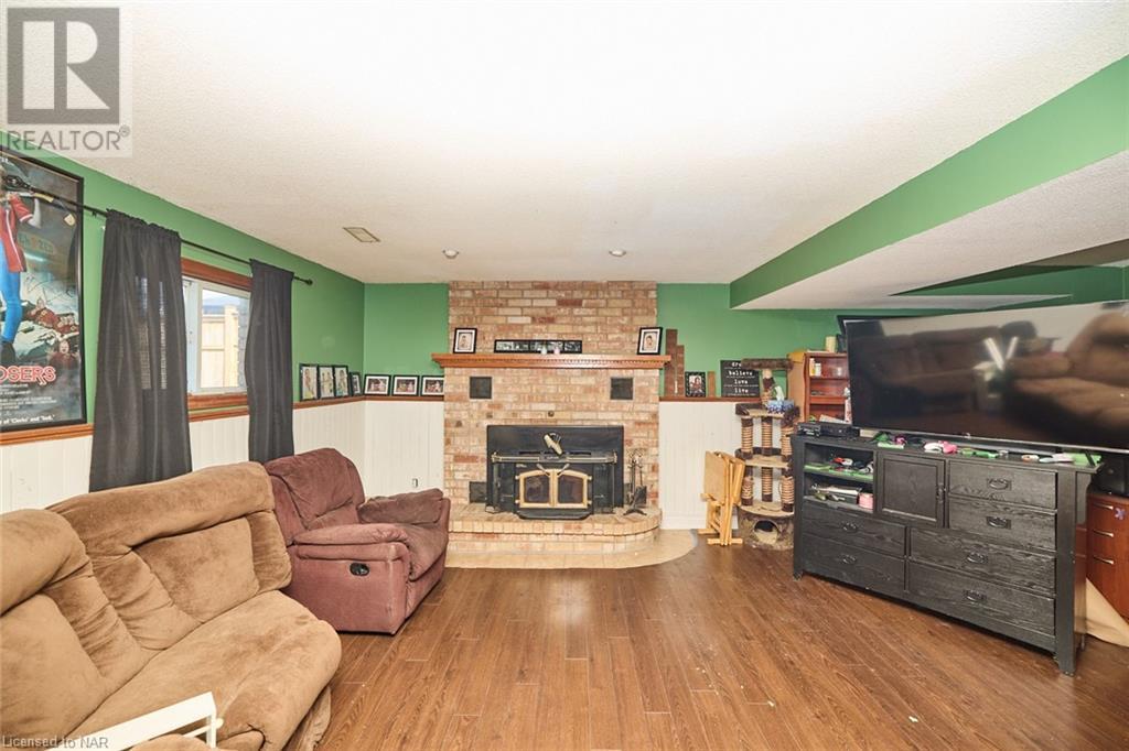 7779 Parkview Crescent, Niagara Falls, Ontario  L2H 2Z5 - Photo 15 - 40475022