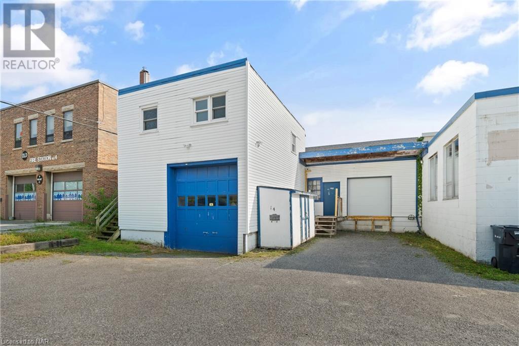 12 Walnut Street, St. Catharines, Ontario  L2T 1H3 - Photo 3 - 40475598