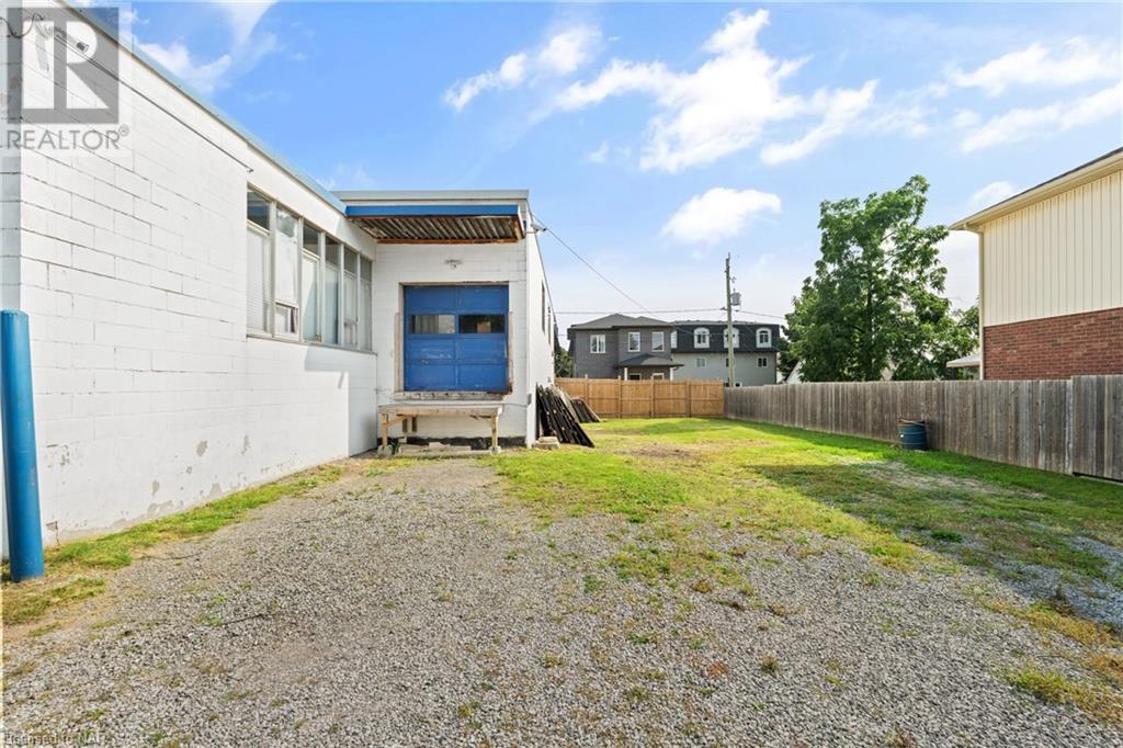 12 Walnut Street, St. Catharines, Ontario  L2T 1H3 - Photo 5 - 40475598