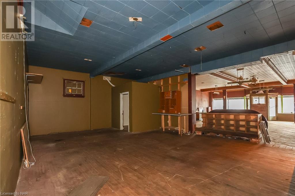 6032 Main Street, Niagara Falls, Ontario  L2G 5Z9 - Photo 11 - 40454540