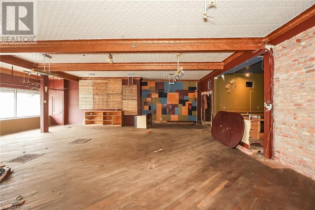 6032 Main Street, Niagara Falls, Ontario  L2G 5Z9 - Photo 5 - 40454540