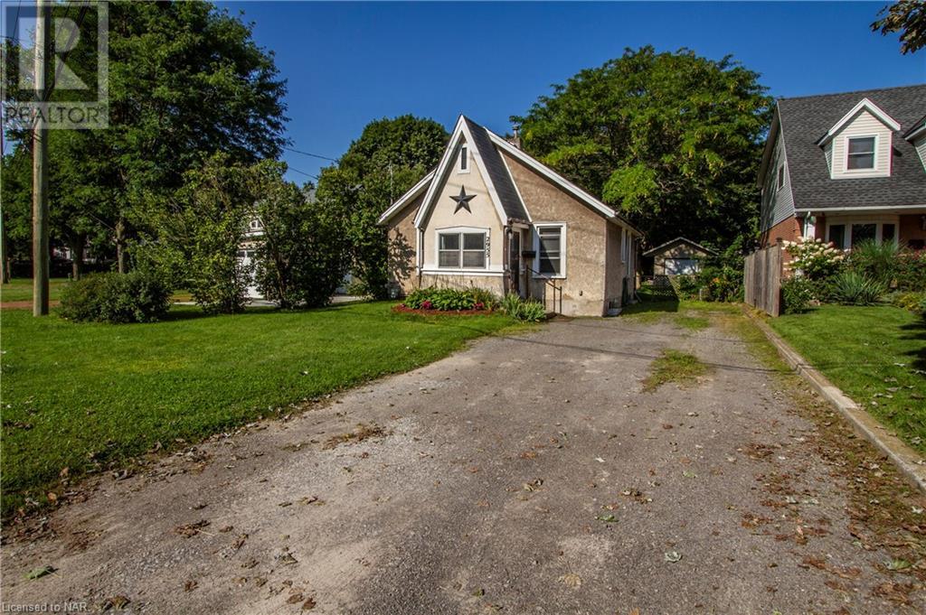 2955 Portage Road, Niagara Falls, Ontario  L2J 2J6 - Photo 3 - 40477763